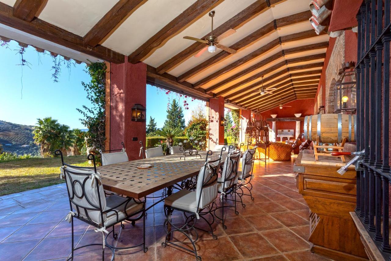 Casa Flores Con Piscina Interior Climatizada Alcaucin Ngoại thất bức ảnh
