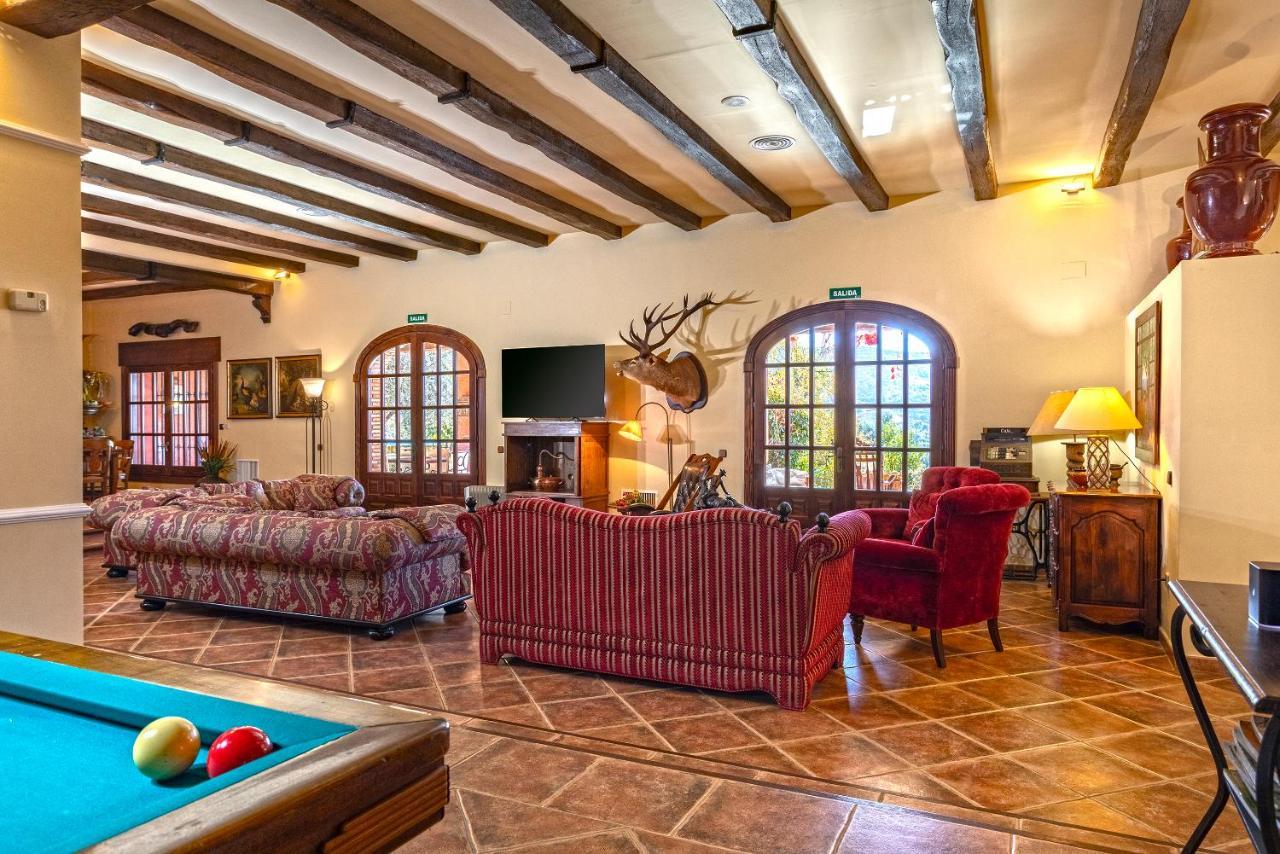 Casa Flores Con Piscina Interior Climatizada Alcaucin Ngoại thất bức ảnh
