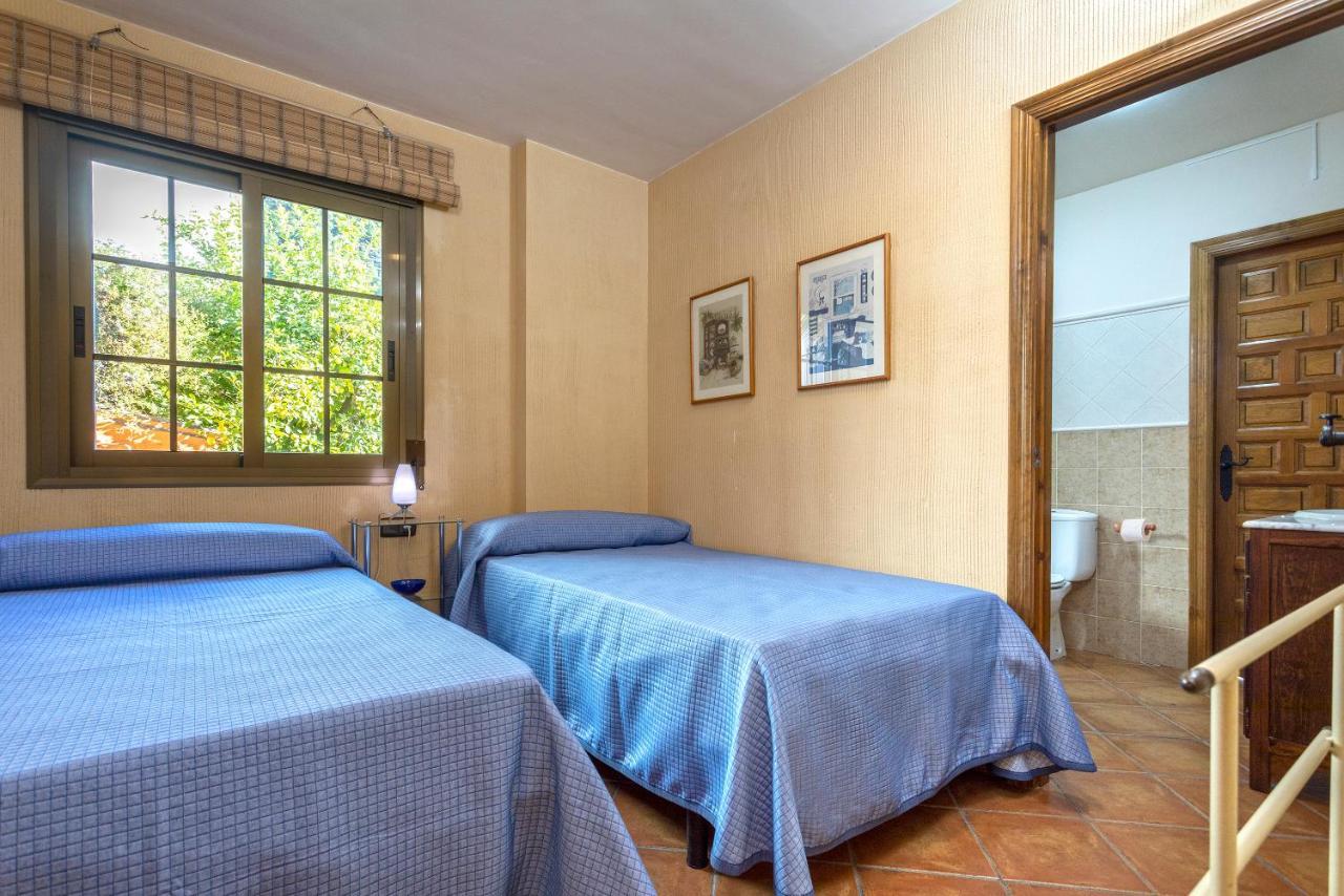Casa Flores Con Piscina Interior Climatizada Alcaucin Ngoại thất bức ảnh