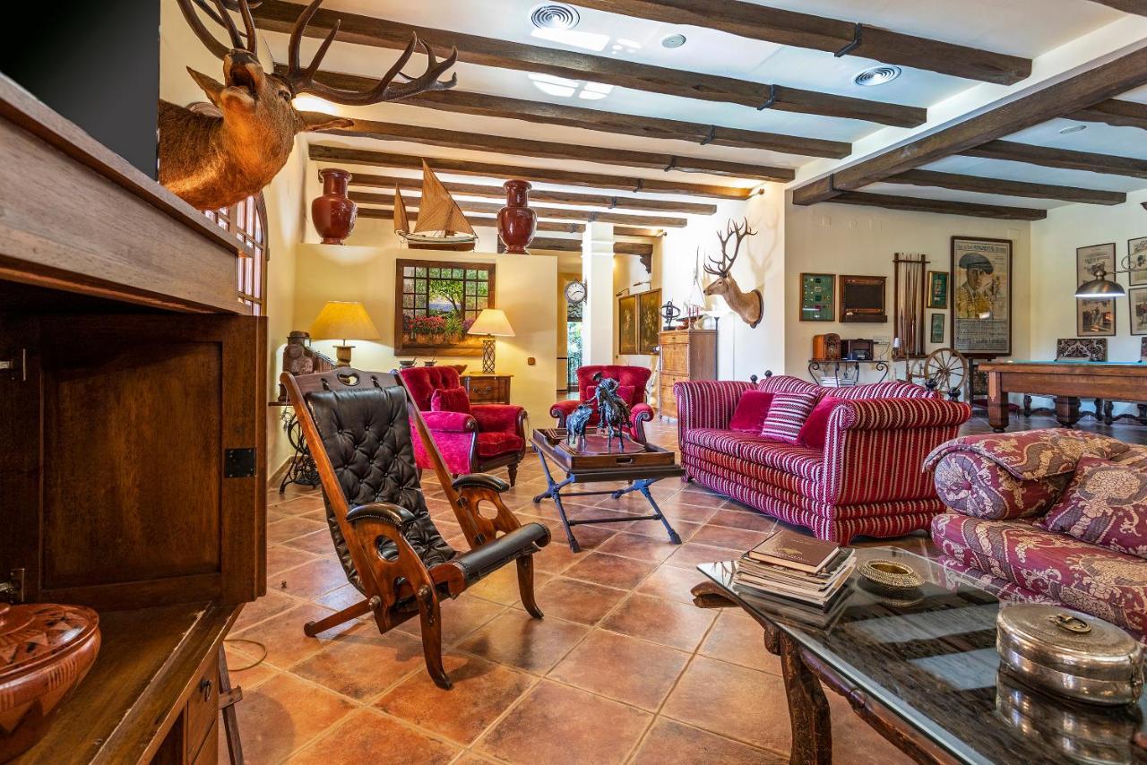 Casa Flores Con Piscina Interior Climatizada Alcaucin Ngoại thất bức ảnh