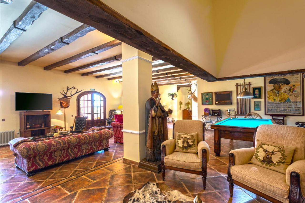 Casa Flores Con Piscina Interior Climatizada Alcaucin Ngoại thất bức ảnh